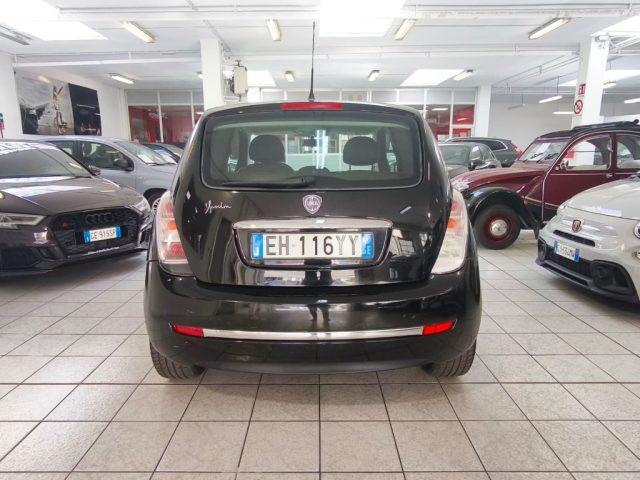 LANCIA Ypsilon 1.2 69 CV Diva