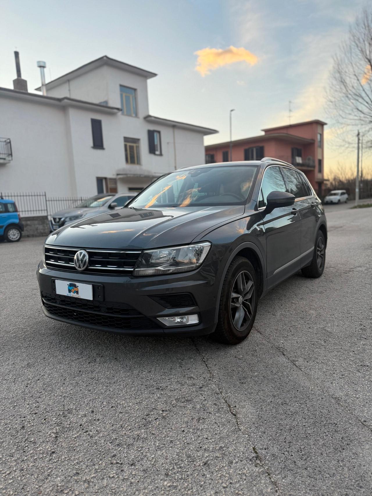 Volkswagen Tiguan 2.0 TDI SCR Business BlueMotion Technology Tetto Panoramico