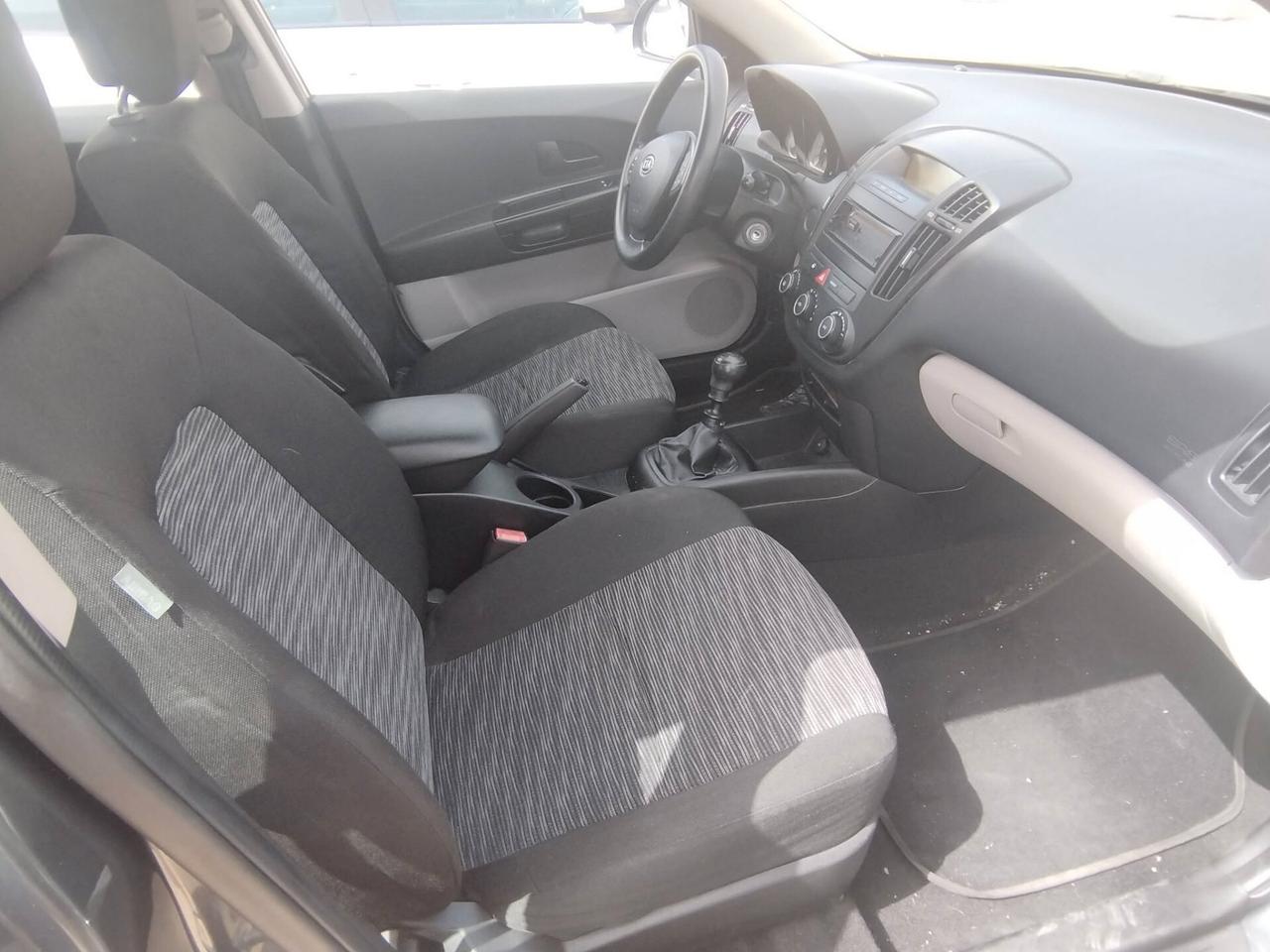 Kia Ceed cee'd 1.4 109CV 5p. LX Bi-Fuel