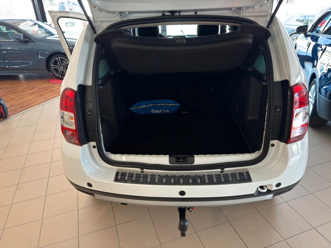 DACIA DUSTER 1.5cc 110CV 4x2 GANCIO TRAINO