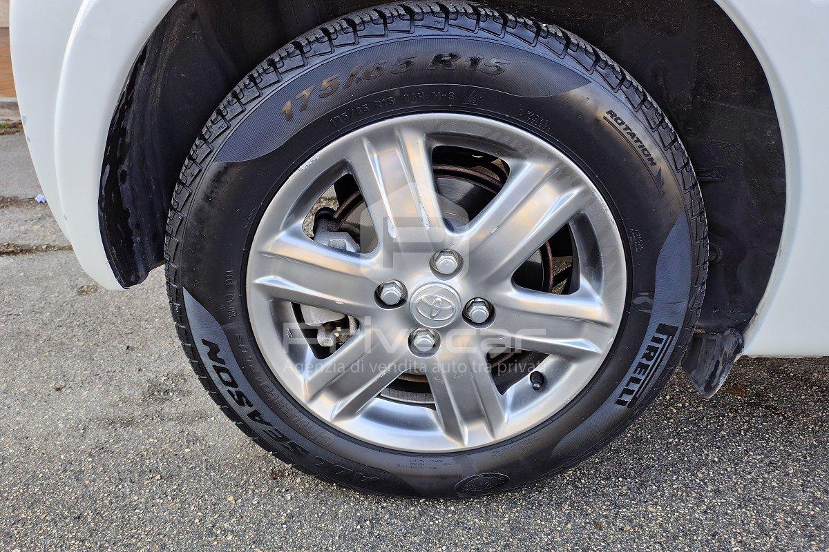 TOYOTA iQ 1.0 High Collection