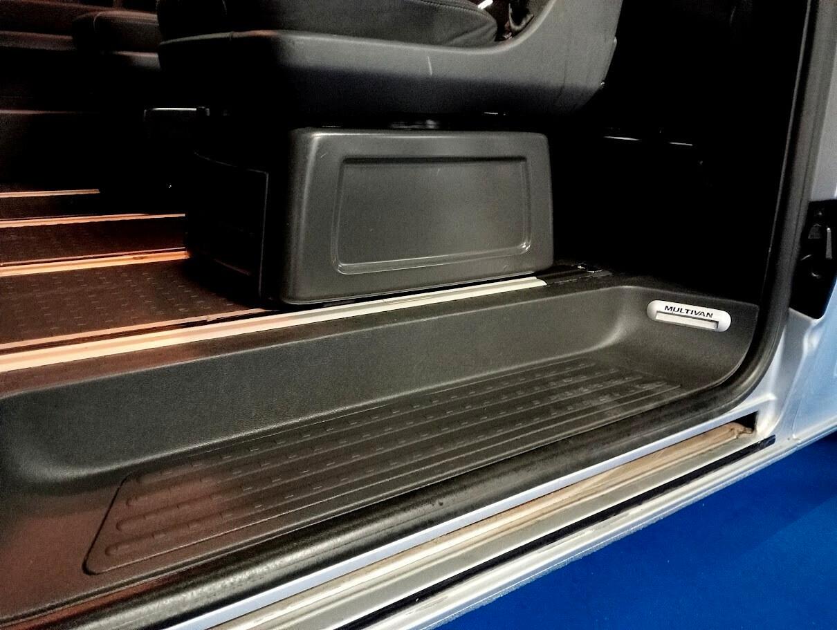 Volkswagen T5 Multivan 2.0 TDI 140cv 4MOTION 4X4 GANCIO PRONTA CONSEGNA T6