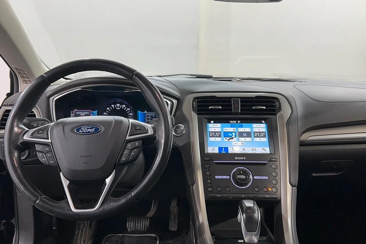 Ford Mondeo Full Hybrid 2.0 187 CV eCVT 4 porte Vignale