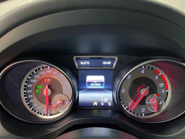 MERCEDES-BENZ GLA 220 D SPORT 4MATIC 177CV AUTO