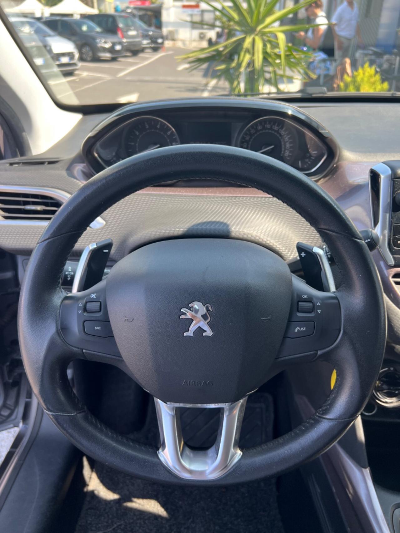 Peugeot 2008 PureTech 82 Active Automatico