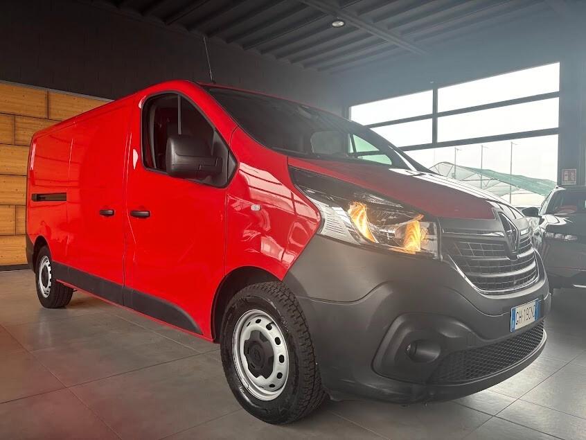RENAULT TRAFIC 2.0 dCi 120CV L2 H1