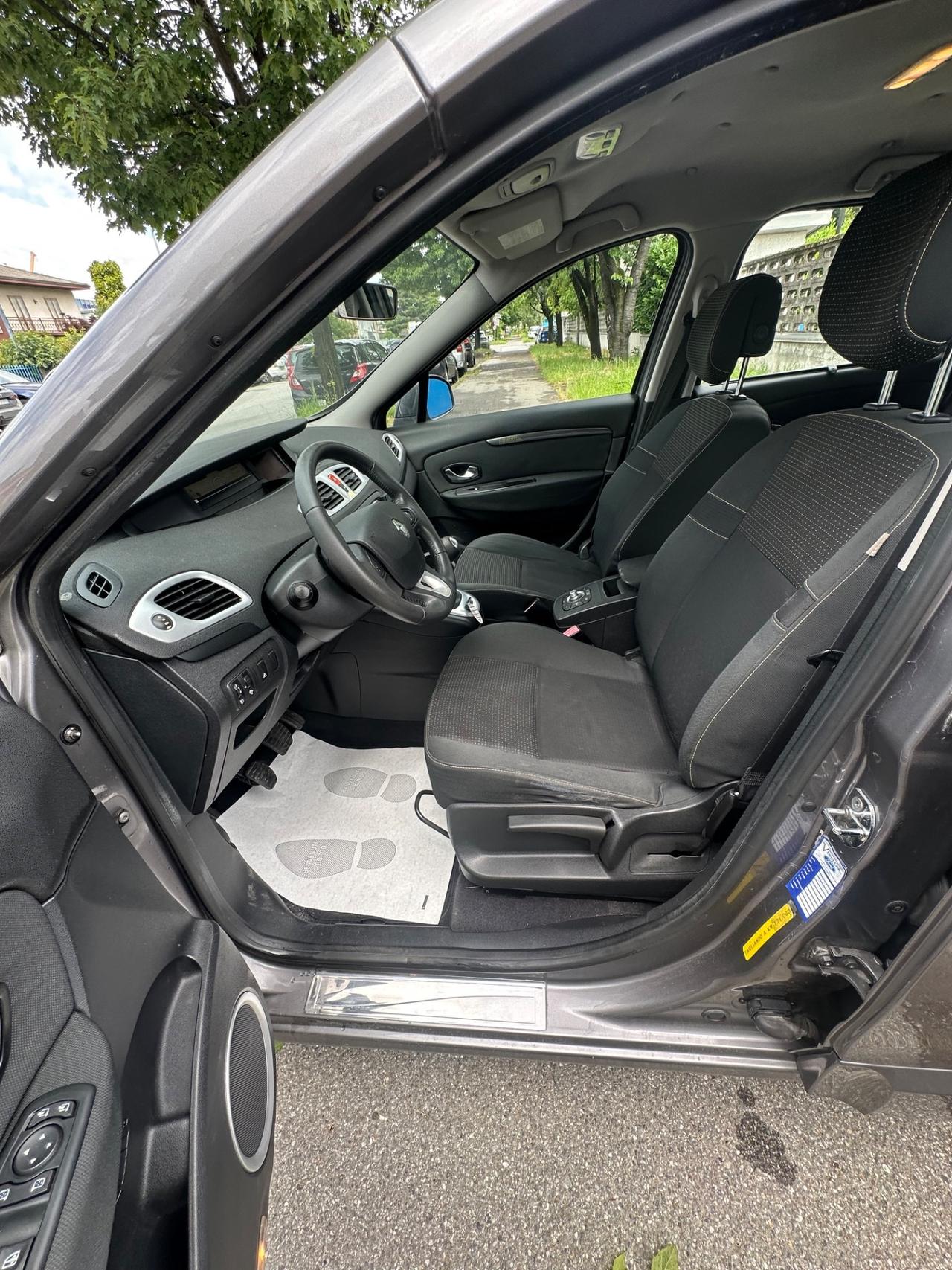 Renault Scenic Scénic X-Mod 1.5 dCi 110CV Luxe