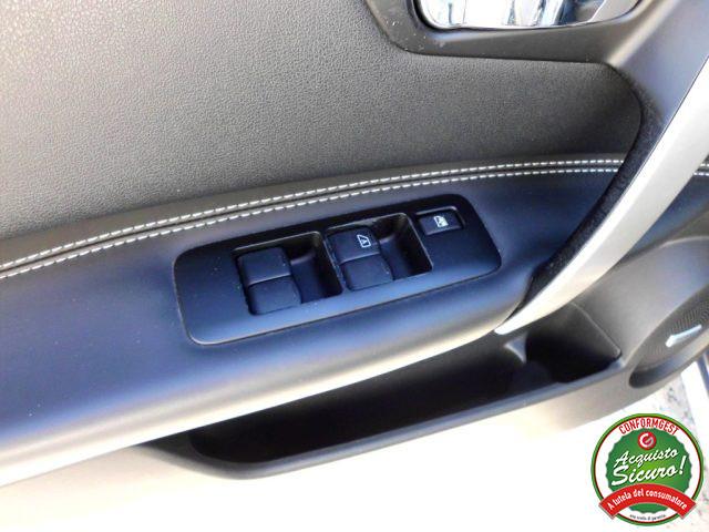 NISSAN Qashqai 2.0 dCi DPF Tekna 4X4