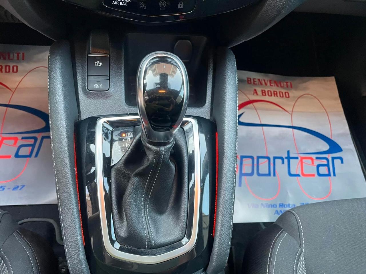 Nissan Qashqai 1.7 dCi 150 CV 4WD CVT N-Connecta TETTO LED TELEC 360 18'