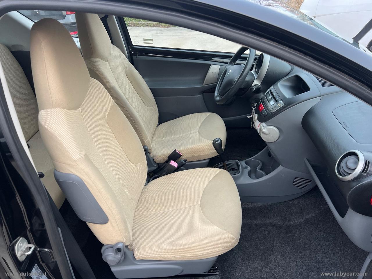 PEUGEOT 107 1.0 68 CV 3p. Sweet Years