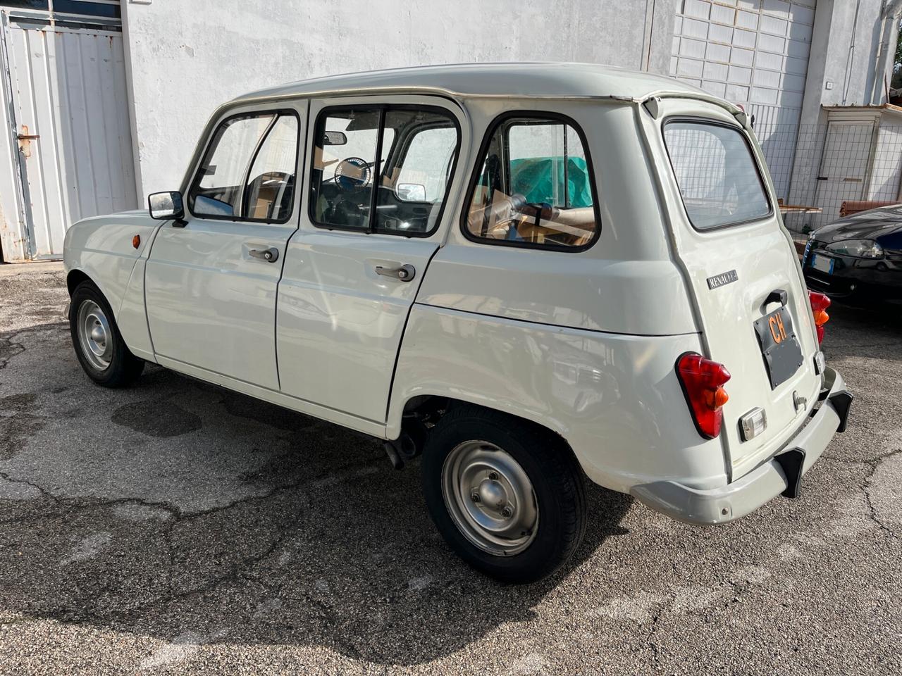 Renault R 4 850