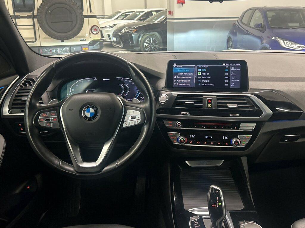 BMW X3 30 e Luxury xDrive Steptronic