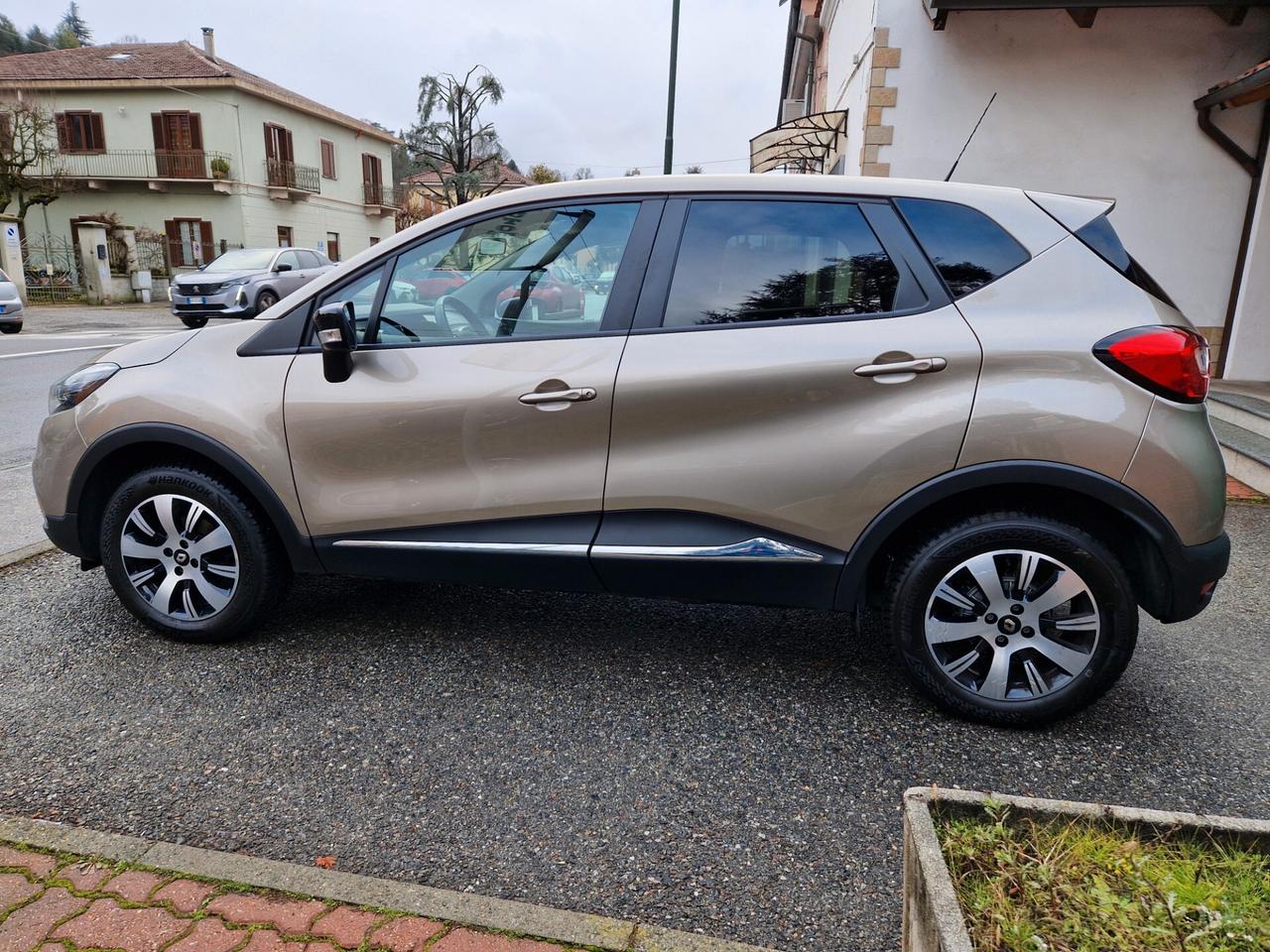 Renault Captur 0.9 90CV "49.600 km" Bluetooth, Cruise, Sensori p.