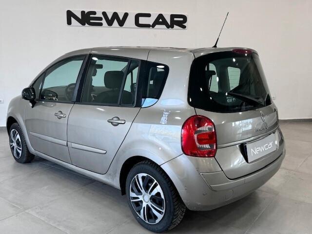 Renault Modus Grand 1.2 16V TCE Dynamique