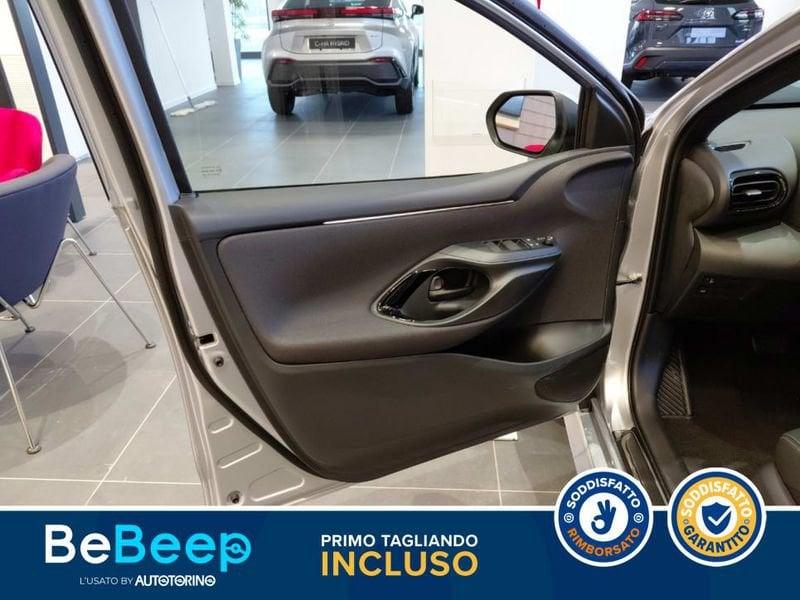 Toyota Yaris 1.5H 130 LOUNGE