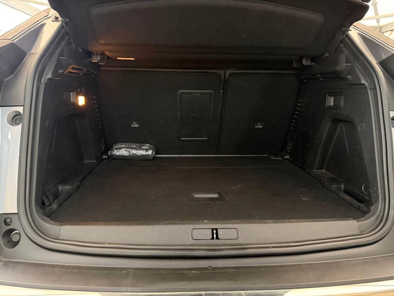 Peugeot 3008 2022 1500 130 EAT8 Allure Pack