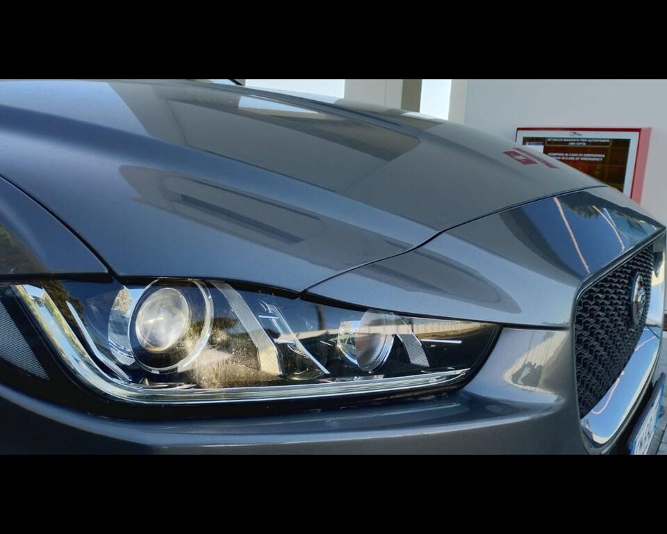Jaguar XE Berlina 2.0 D I4 R-Sport AWD Auto