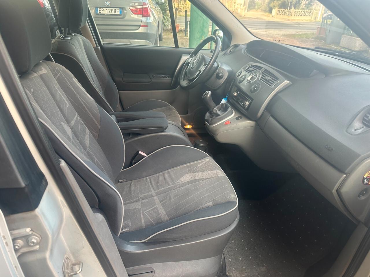 Renault Scenic 1.5 dCi (12 RATE)