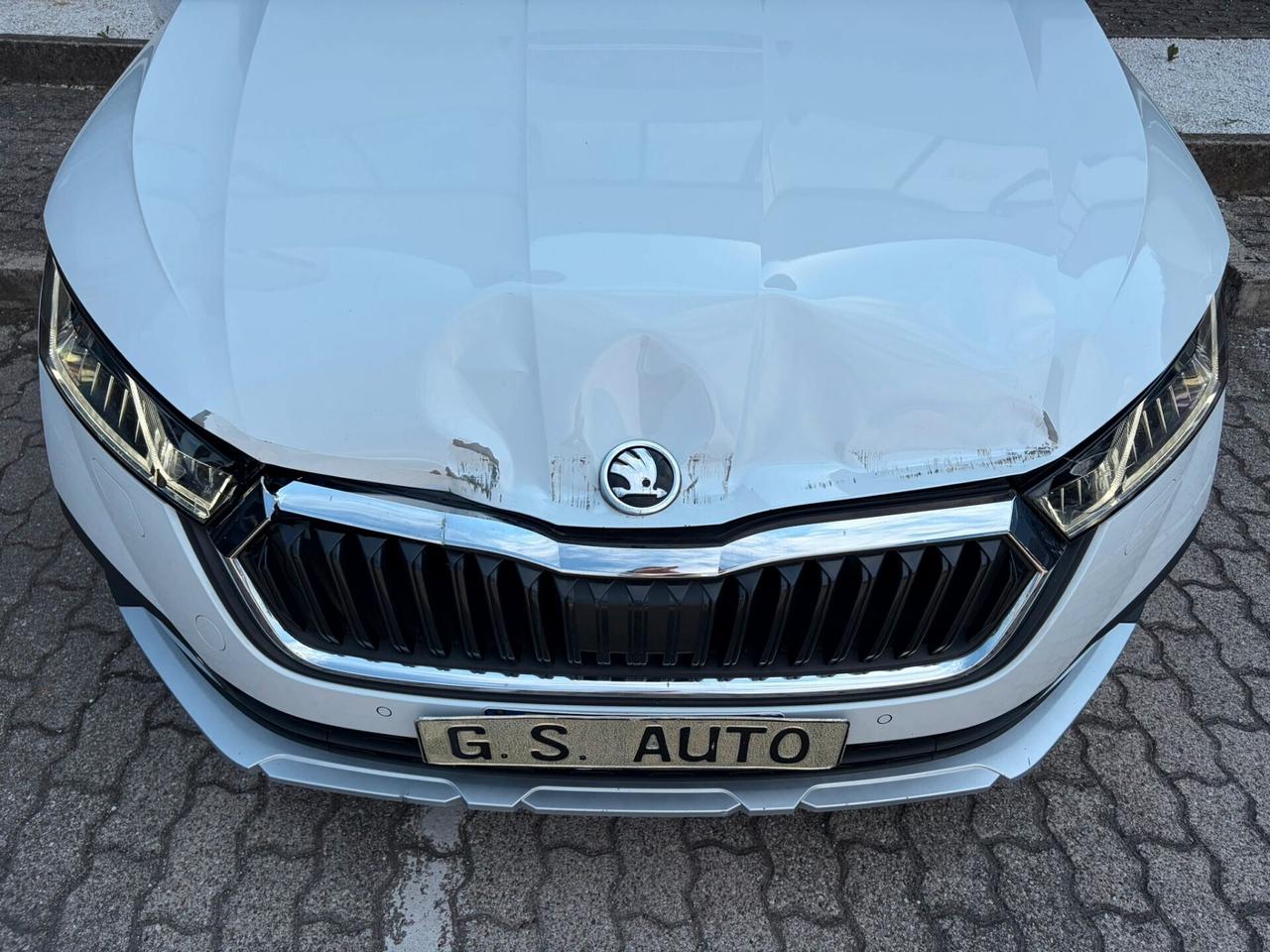 Skoda Octavia Wagon 2.0 tdi Scout 4x4 150cv dsg DANNEGGIATA