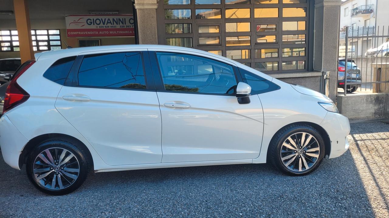 Honda Jazz 1.3 Elegance Navi ADAS
