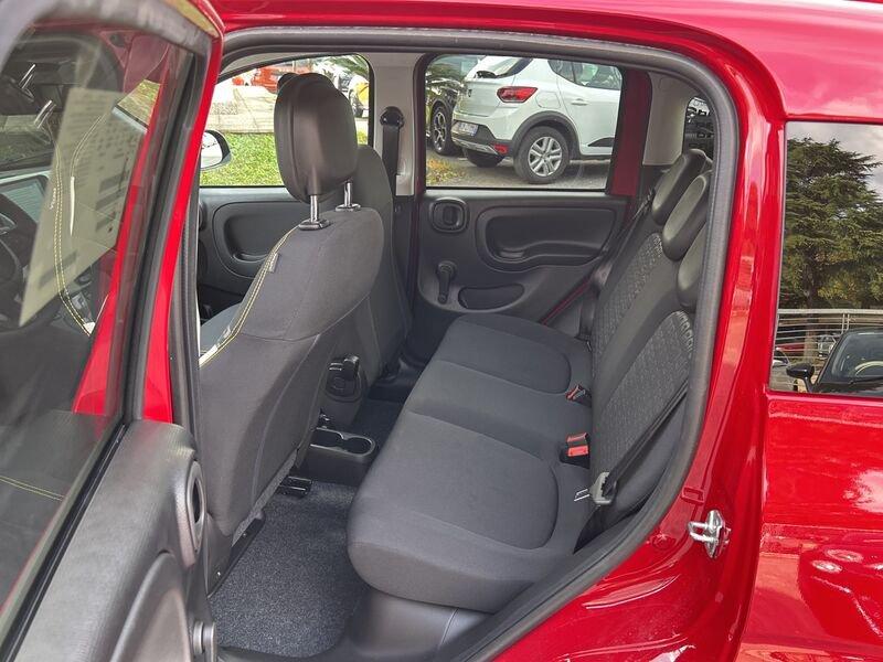 FIAT Panda New 1.0 70cv Hybrid Pandina
