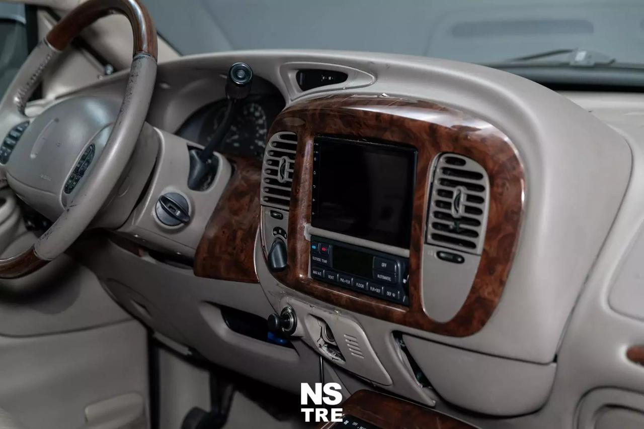 Lincoln Navigator 5.4 V8 GPL 300CV 4WD 7p.ti + barre portatutto