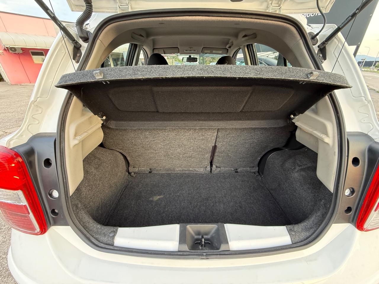 Nissan Micra 1.2 12V 5 porte Tekna 2013