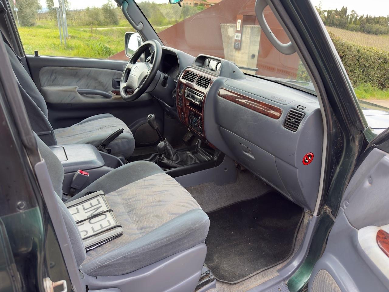 Toyota Land Cruiser 3.0 D-4D 16V cat 5 porte Sol