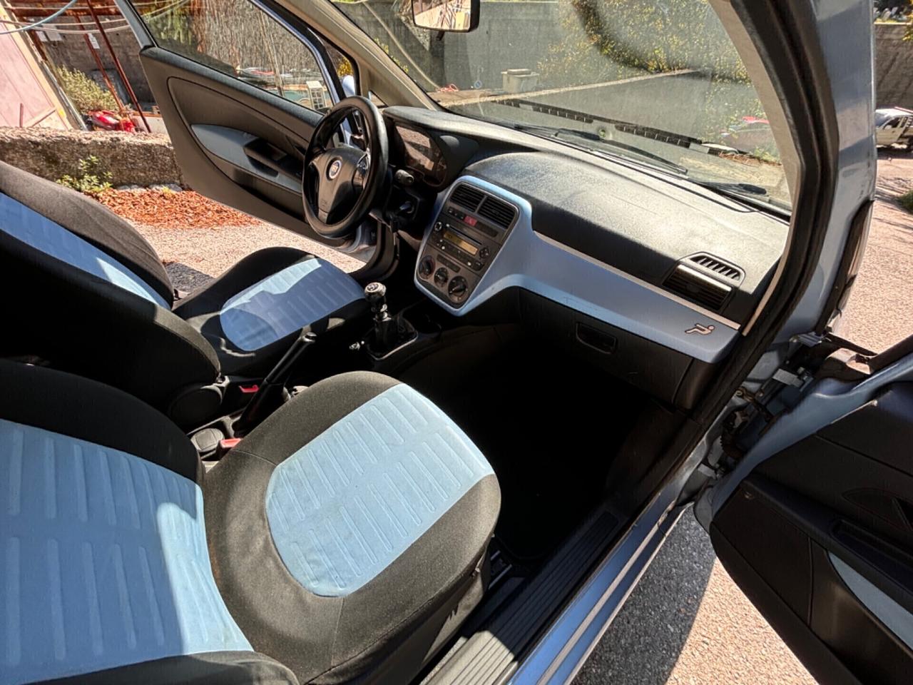 Fiat Grande Punto 1.4 Starjet 16V 3 porte Dynamic