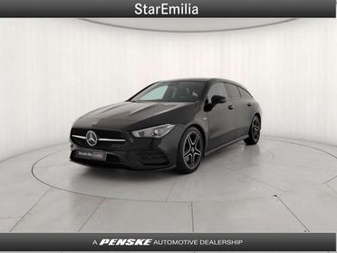 Mercedes-Benz CLA 200 CLA 200 d Automatic Shooting Brake Night Edition