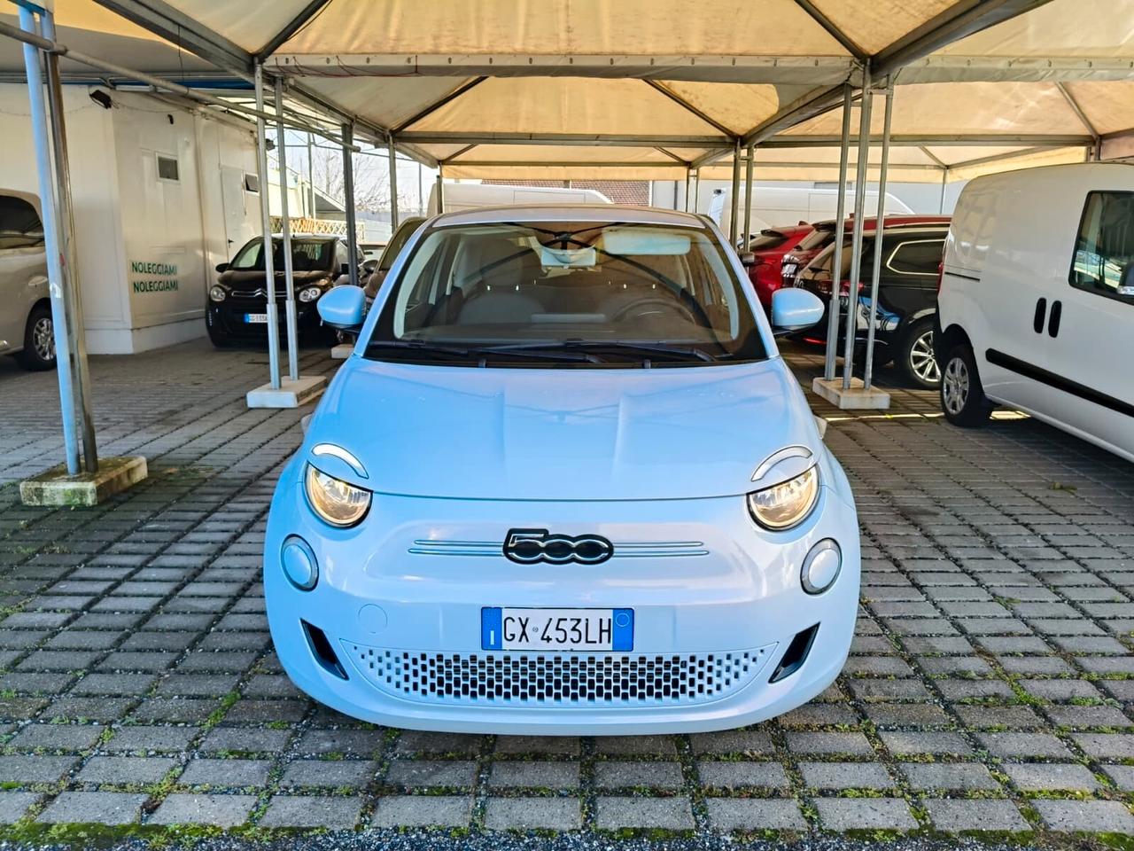Fiat 500 500e Berlina 42 kWh Icon