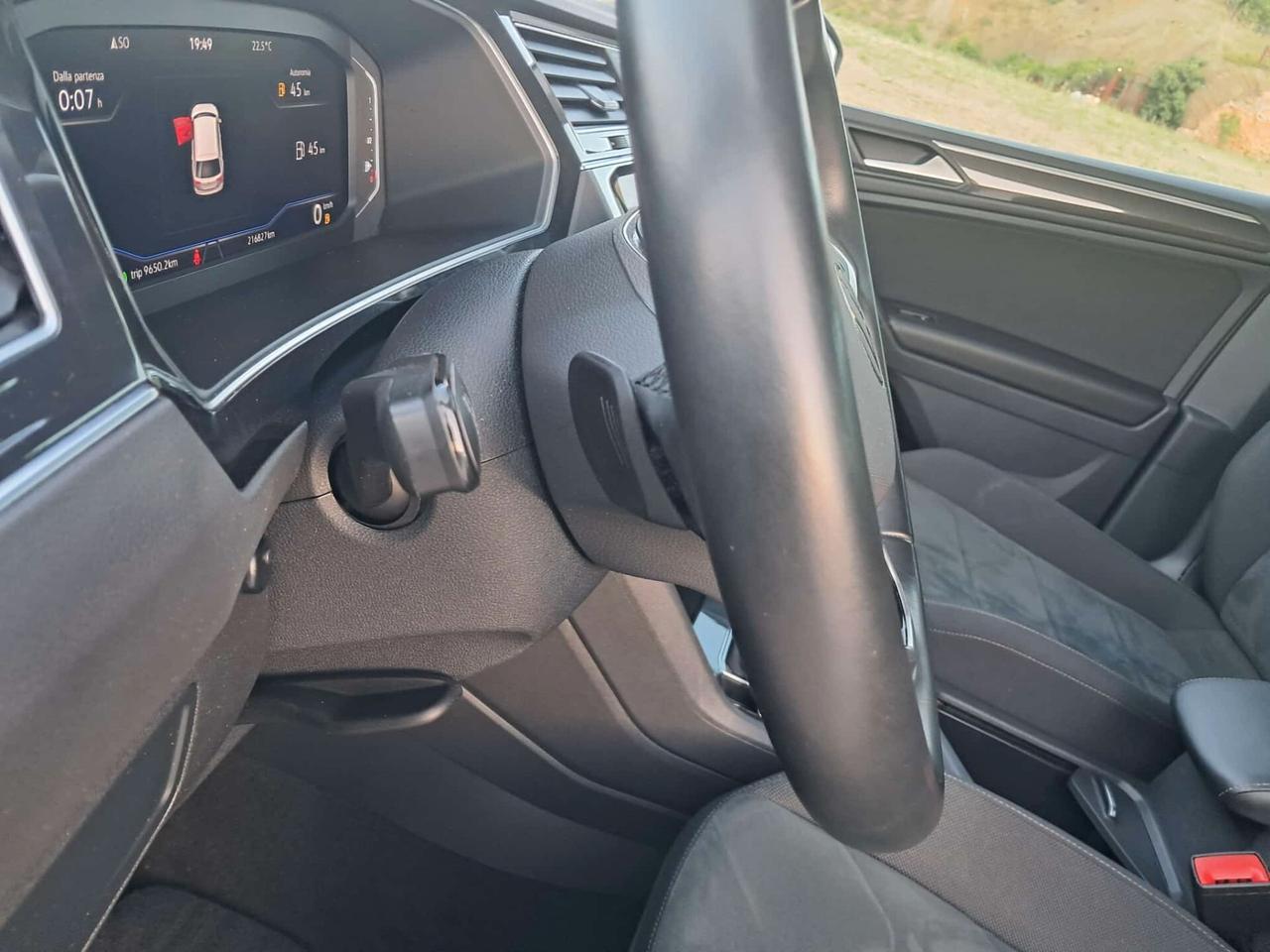 Volkswagen Tiguan 2.0 TDI 150 CV SCR DSG R-Line (IVA ESPOSTA)