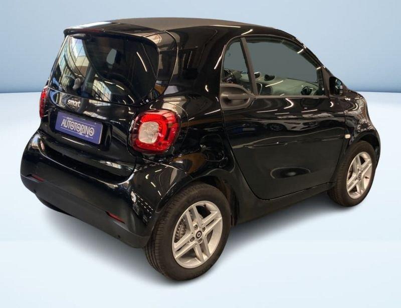 smart fortwo EQ PURE 4,6KW