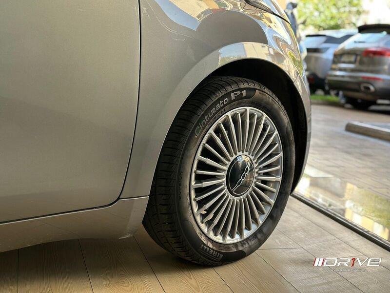 FIAT 500 500e Berlina 42 kWh
