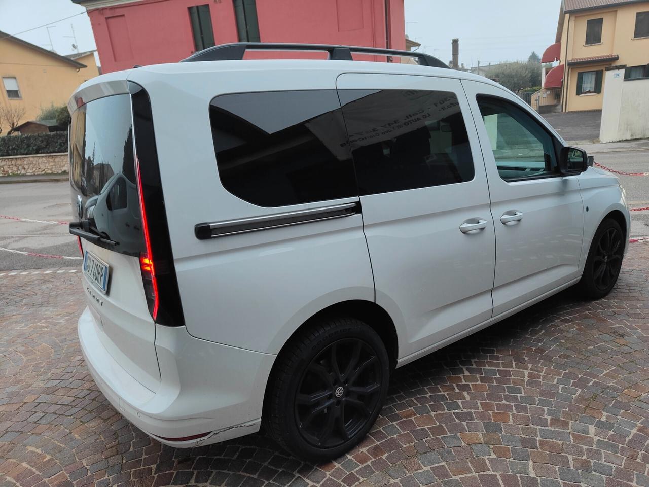 Volkswagen Caddy 2.0 TDI 122 CV DSG Life