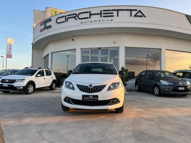 Lancia Ypsilon III 1.0 firefly hybrid Platino s&s 70cv