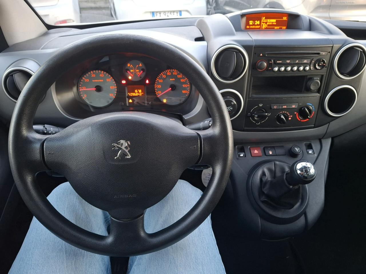 Peugeot Partner Tepee BlueHDi 100 4x4 Active Traction Control Plus