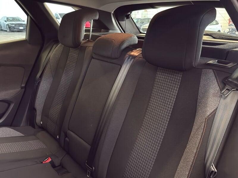 Peugeot 3008 BlueHDI 130 EAT8 S&S Active Business