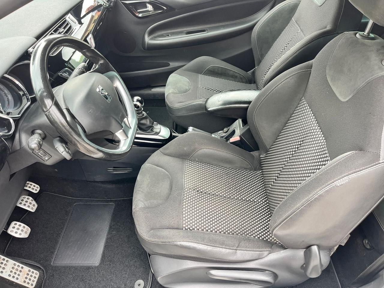 Ds DS3 DS 3 1.6 THP 155 Just Black