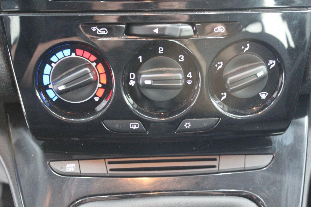 LANCIA - Ypsilon - 1.2 69 CV 5p. Gold