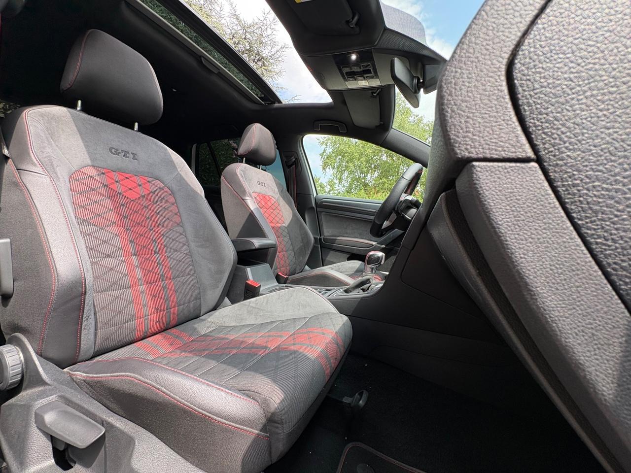 Volkswagen Golf GTI 2.0 TSI TCR DSG 5p. BlueMotion Technology