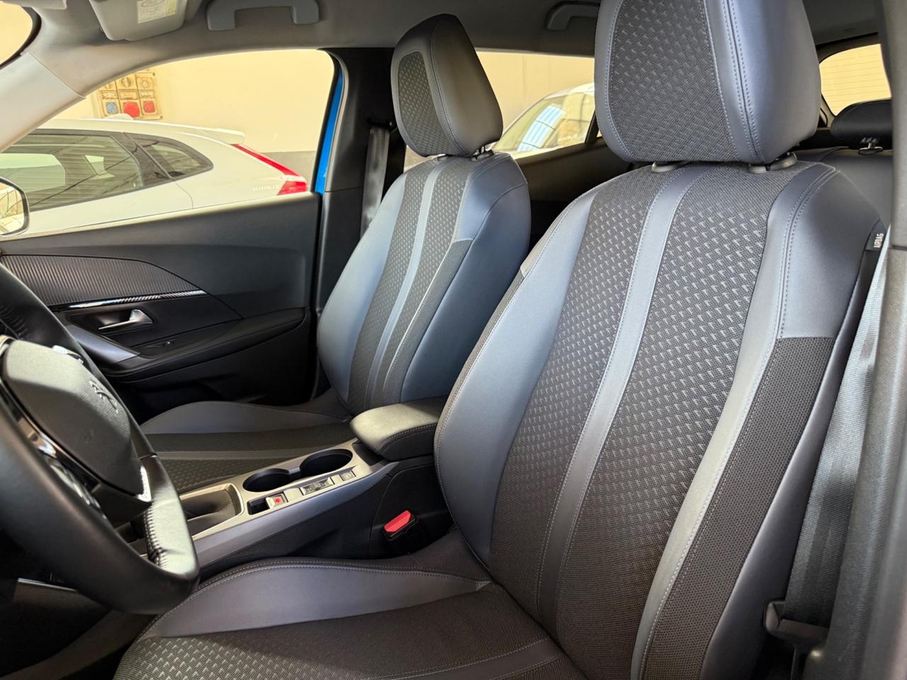 Peugeot 2008 PureTech 100 S&S Allure CINGHIA APPENA FATTA
