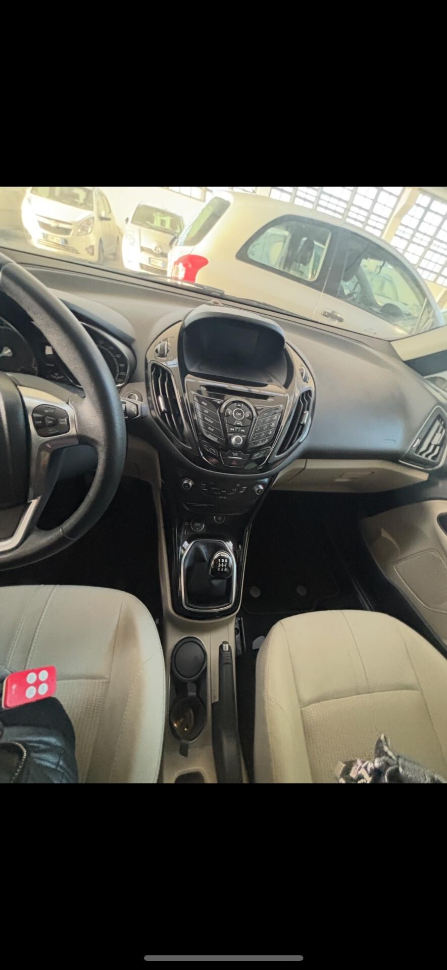 Lancia Ypsilon 1.2 69 CV 5 porte Gold