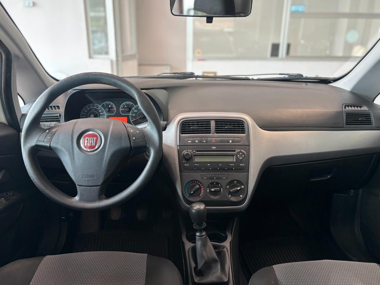 Fiat Punto 5p 1.4 natural power *NEOPATENTATI