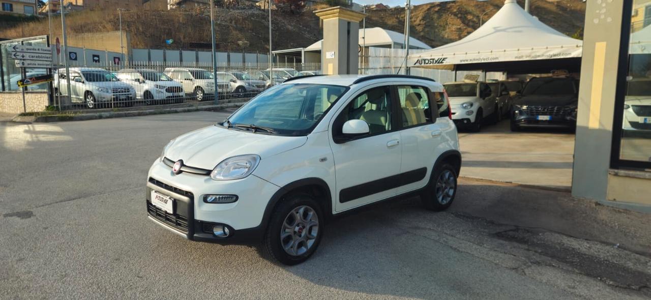 Fiat Panda 1.3 MJT Lounge 4x4