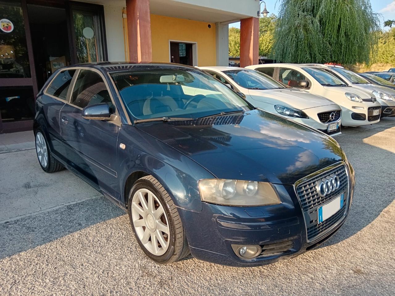 Audi A3 1.9 TDI 105CV 3 PORTE AMBITION