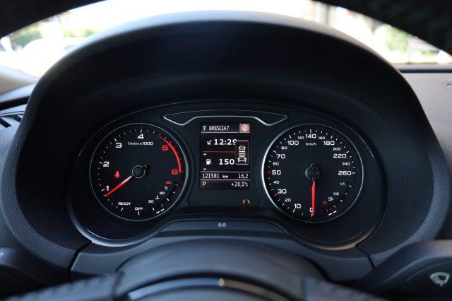 AUDI A3 Sportback 1.6 TDI S tronic ACC RADAR Navi LED UniP