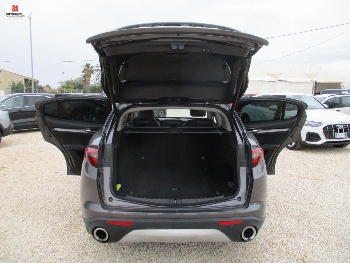 A.R.Stelvio 2.2 T.diesel 210cv AT8 Q4 Exec.-2019