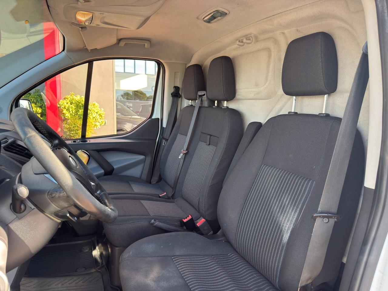 Ford Transit Custom 2.2 TDCi - 3 posti