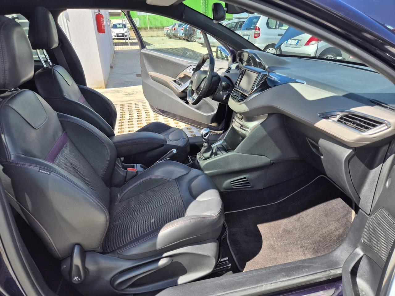 Peugeot 208 GT 1.6 e-HDi 115 CV TETTO PANORAMICO